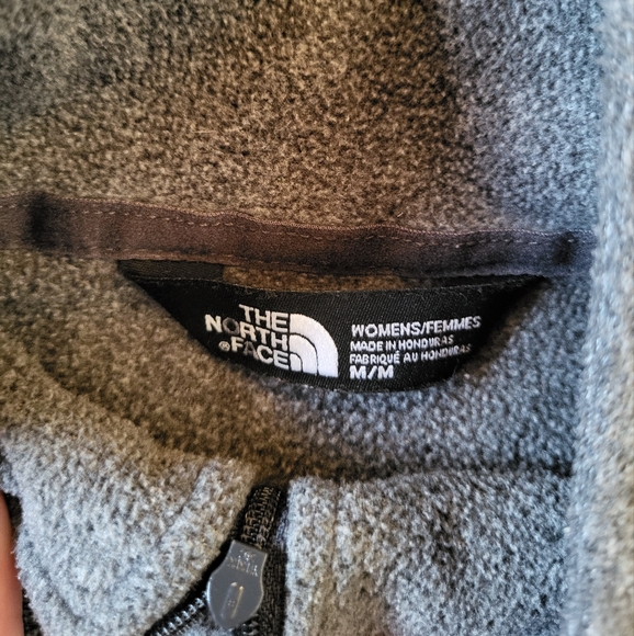 The North Face Gray Women’s  Fleece Sweater Large Warm Layer 1/4 Zip Long Sleeve - Picture 5 of 8